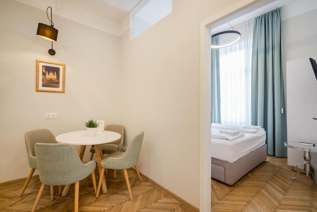 Klauzal City Garden Apartments - 2-Bedroom K34 Budapest Exterior photo