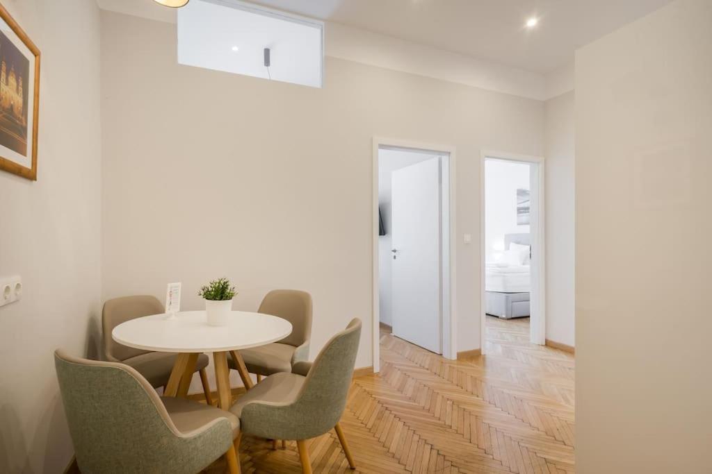 Klauzal City Garden Apartments - 2-Bedroom K34 Budapest Exterior photo